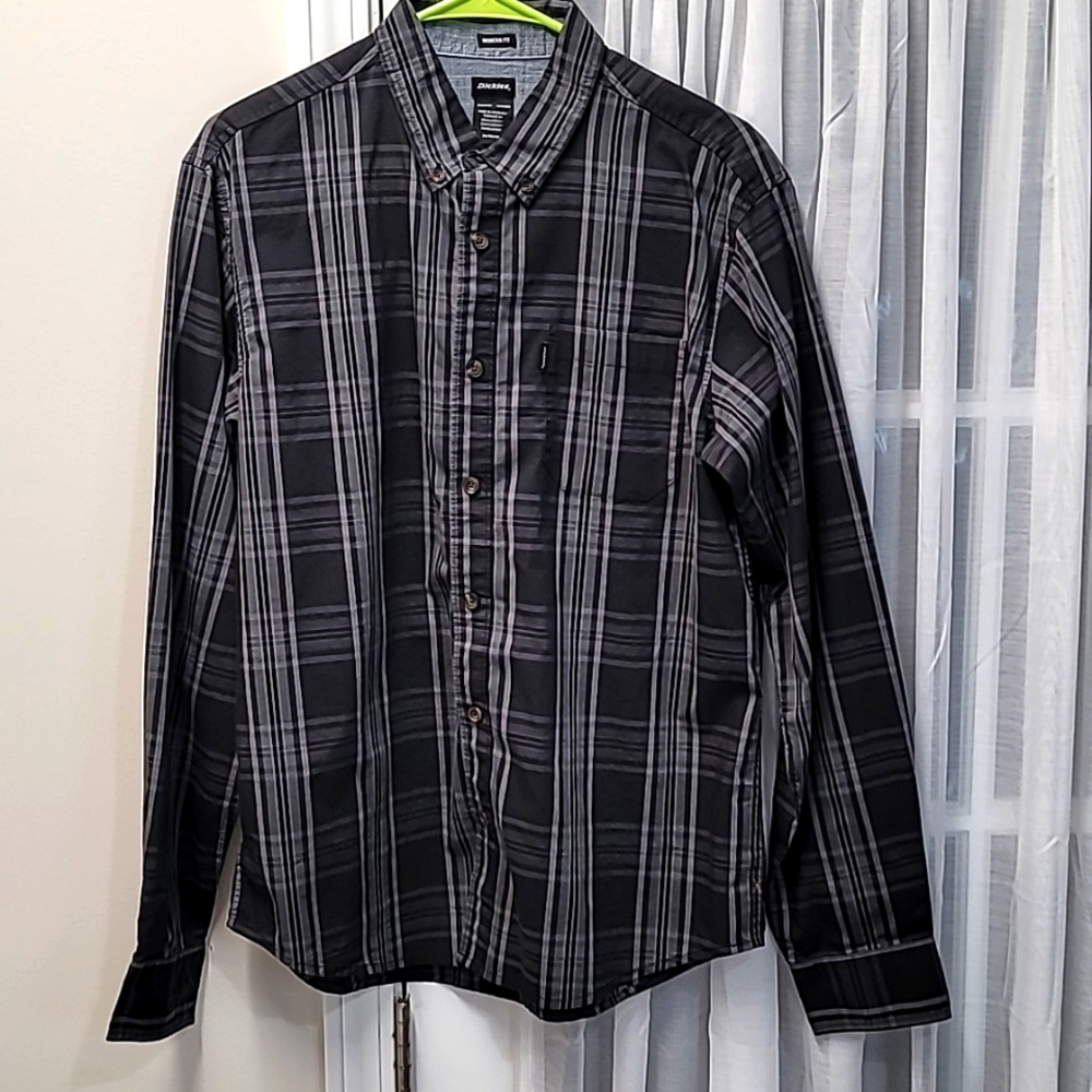 Men's Dickies button down shirt